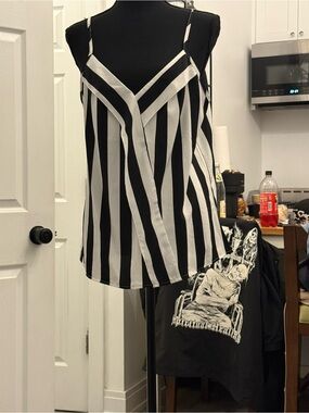 SHEIN Black & White Vertical Stripe V-Neck Cami